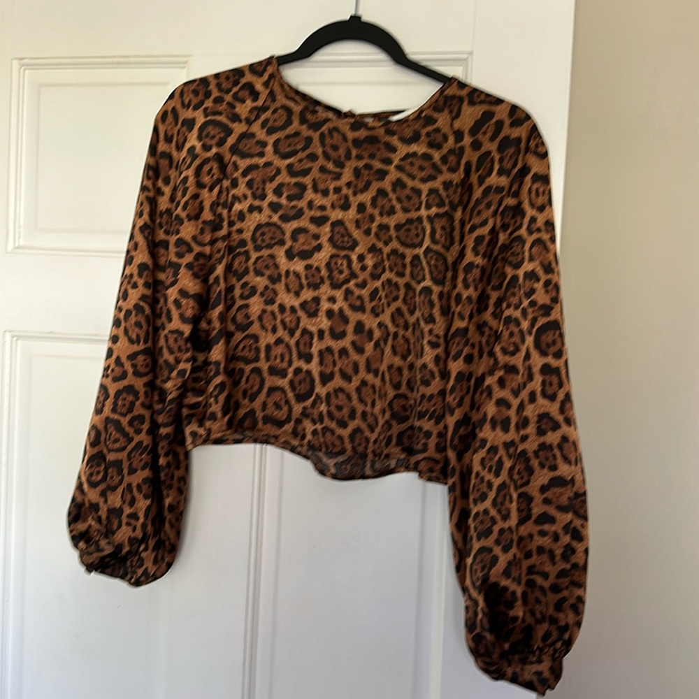Cropped blouse